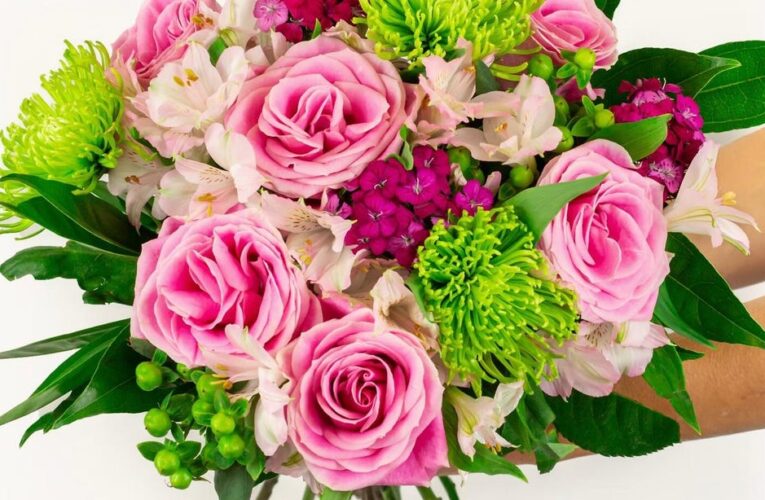 Best Valentine’s Day Flower Deals: Show Your Sweetheart Some Love Without Breaking the Bank     – CNET