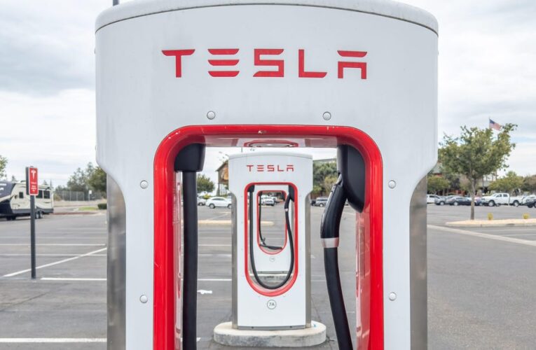 Tesla Charging Standard Sweeps Across EVs: Here’s When the Switch Will Happen     – CNET