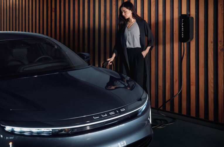 Lucid Slashes Air Prices, Long Range EV Now as Much as $8,000 Cheaper     – CNET