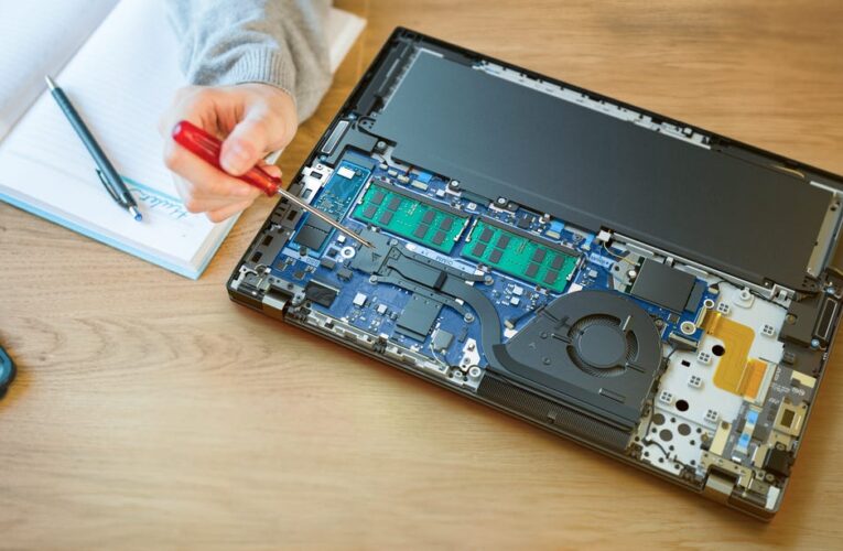 Phone and Laptop Repair Is Going Mainstream, With a Big Push From iFixit     – CNET