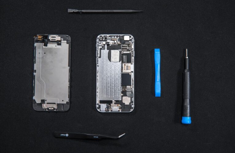 I Replaced My iPhone Battery Myself and It Was Easy. Here’s What I Did.     – CNET