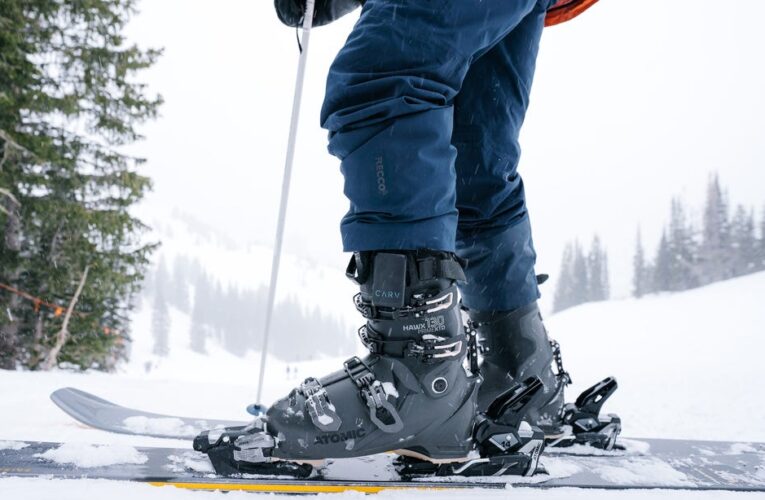 Best Ski Accessories for 2024: High-Tech Gear for the Winter     – CNET