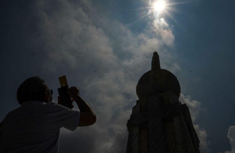 The Solar Eclipse Will Block Out Solar Panels. Why You Shouldn’t Worry     – CNET