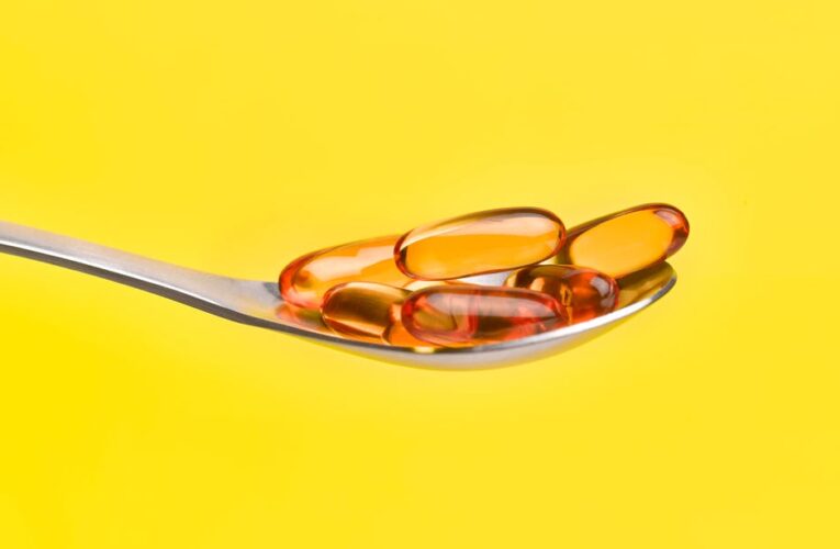 What’s the Skinny on Fish Oil? New Research Raises Questions About Omega-3 Supplements     – CNET