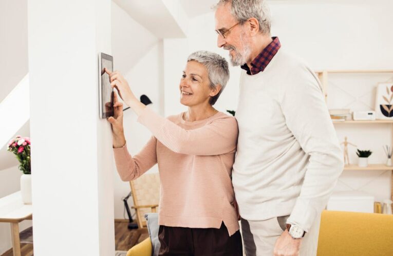 7 Reasons Your Aging Parents Should Add a Home Security Device     – CNET