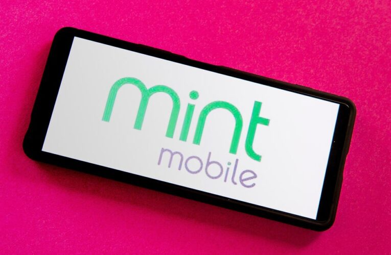 T-Mobile Closes Mint Mobile Deal, Promises to Keep $15 Monthly Plan Option     – CNET