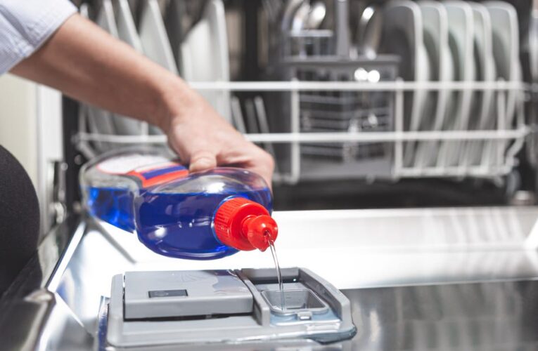 Please Don’t Put Dish Soap in Your Dishwasher. Do This Instead     – CNET